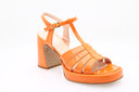 MOMENTO MODA - Patent leather heeled sandal - Orange