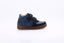 baskets montantes enfant NATURINO bleu marine en cuir et textile
chaussures à scratch NATURINO avec étoile décorative côté
baskets montantes confortables NATURINO pour garçons et filles