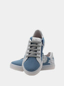 Lage sneakers van canvas met zilveren bloemen - Jeansblauw