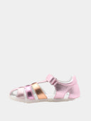 Kids' closed-toe sandals with Velcro strap - Metallic pink